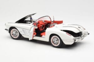 Chevrolet Corvette C1 Spider Hard Top Snowcrest Weiß AUTOart 1:18 71147 Druckguss — Bild 5 von 8