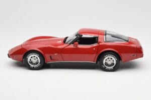 Chevrolet Corvette C3 Rot UT Models 1:18 21073 Druckguss — Bild 4 von 8