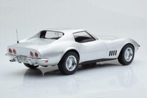 Chevrolet Corvette C3 Silber Norev 1:18 189032 Druckguss — Bild 2 von 6
