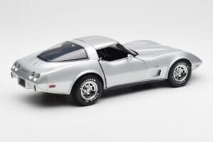 Chevrolet Corvette C3 Silber UT Models 1:18 21072 Druckguss — Bild 3 von 8