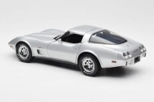 Chevrolet Corvette C3 Silber UT Models 1:18 21072 Druckguss — Bild 7 von 8