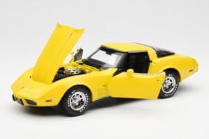 Chevrolet Corvette C3 Gelb UT Models 1:18 21074 Druckguss — Bild 2 von 8