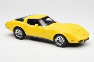 Chevrolet Corvette C3 Gelb UT Models 1:18 21074 Druckguss — Bild 6 von 8
