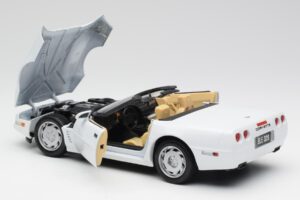 Chevrolet Corvette C4 Cabriolet Weiß Maisto 1:18 32830 Druckguss — Bild 5 von 8