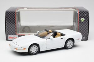 Chevrolet Corvette C4 Cabriolet Weiß Maisto 1:18 32830 Druckguss — Bild 8 von 8