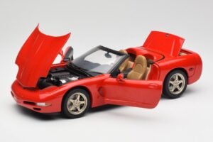 Chevrolet Corvette C5 Cabriolet Rot UT Models 1:18 21006 Druckguss — Bild 2 von 8