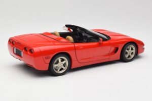 Chevrolet Corvette C5 Cabriolet Rot UT Models 1:18 21006 Druckguss — Bild 3 von 8