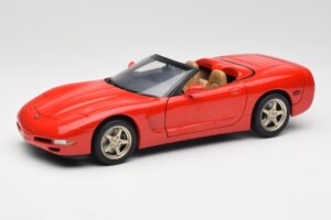 Chevrolet Corvette C5 Cabriolet Rot UT Models 1:18 21006 Druckguss