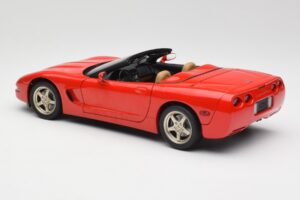 Chevrolet Corvette C5 Cabriolet Rot UT Models 1:18 21006 Druckguss — Bild 7 von 8