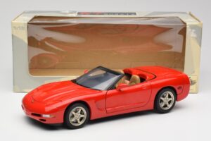 Chevrolet Corvette C5 Cabriolet Rot UT Models 1:18 21006 Druckguss — Bild 8 von 8