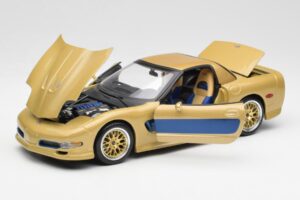 Chevrolet Corvette C5 Guldstrand Signature Edition Gold Maisto 1:18 31657 Druckguss — Bild 2 von 8