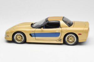 Chevrolet Corvette C5 Guldstrand Signature Edition Gold Maisto 1:18 31657 Druckguss — Bild 4 von 8