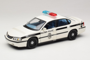 Chevrolet Impala Military Police Maisto 1:18 36611 Druckguss