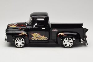 Chevrolet Old School Cody Project Truck & Chopper Set Joyride 1:18 33911 Druckguss — Bild 4 von 8