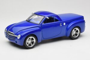Chevrolet SSR Concept Blau Maisto 1:18 531612 Druckguss