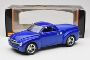 Chevrolet SSR Concept Blau Maisto 1:18 531612 Druckguss — Bild 8 von 8