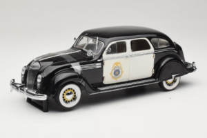 Chrysler Airflow Polizeiauto Signature Models 1:18 CCSM01 Druckguss