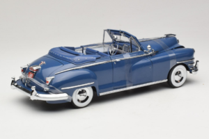 Chrysler New Yorker Blau Signature Models 1:18 CT-68629 Druckguss — Bild 2 von 6