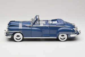 Chrysler New Yorker Blau Signature Models 1:18 CT-68629 Druckguss — Bild 3 von 6