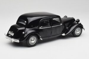Citroen 15CV 6 Cyl Schwarz Maisto 1:18 31821 Druckguss — Bild 3 von 8