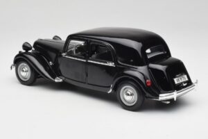 Citroen 15CV 6 Cyl Schwarz Maisto 1:18 31821 Druckguss — Bild 7 von 8