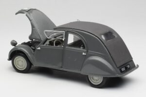 Citroen 2CV A Grau Tchibo 1:18 49418 Druckguss — Bild 5 von 8