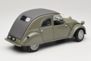Citroen 2CV Grün Maisto 1:18 50289 Druckguss — Bild 3 von 8
