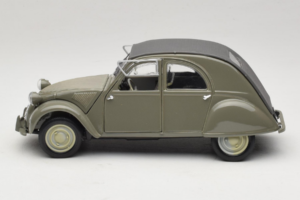 Citroen 2CV Grün Maisto 1:18 50289 Druckguss — Bild 4 von 8