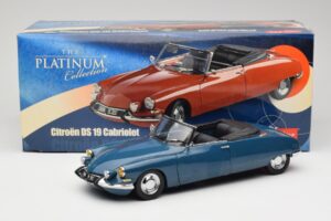 Citroen DS 19 Cabriolet Rot Sun Star 1:18 4742 Druckguss — Bild 8 von 8