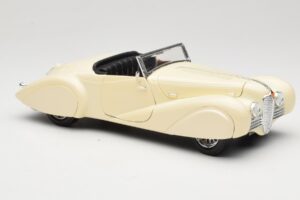 Delahaye Cabriolet Creme Guiloy 1:18 68580 Druckguss — Bild 6 von 8