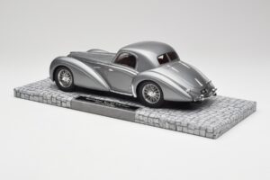 Delahaye Type 145 V12 Coupe Mullin Museum Minichamps 1:18 107116120 Druckguss — Bild 4 von 6