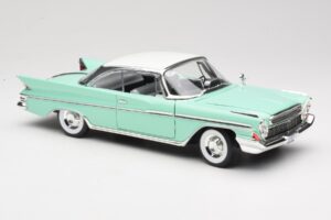 DeSoto Adventurer Grün Road Signature 1:18 92738-R1 Druckguss — Bild 6 von 8