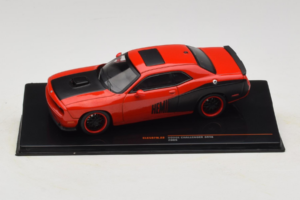 Dodge Challenger SRT8 Rot IXO 1:43 CLC597N Druckguss
