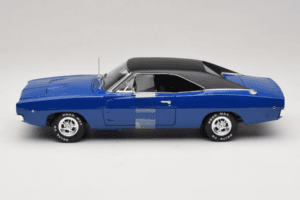 Dodge Charger Christine Film-Auto Auto World 1:18 AWSS111/06 Druckguss — Bild 4 von 8