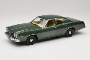 Dodge Monaco Grün Hunter GreenLight 1:18 19045 Druckguss