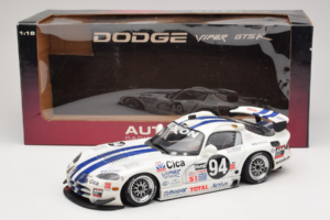 Dodge Viper GTS-R #94 Viper Team Oreca O. Beretta / T. Archer / D. Dupuy 24 Hours of Daytona 1997 AUTOart 1:18 89723 Druckgus — Bild 8 von 8