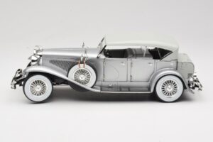 Duesenberg SJ Silber GreenLight 1:18 13525 Druckguss — Bild 4 von 8