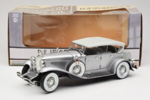 Duesenberg SJ Silber GreenLight 1:18 13525 Druckguss — Bild 8 von 8