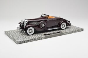 Duesenberg SJN Convertible Coupe Burgund Minichamps 1:18 107150331 Druckguss