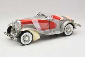 Duesenberg SJ Clark Gable's Car Silber Rot ERTL 1:18 7962 Druckguss