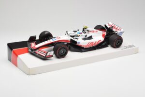 Haas VF-22 #47 M. Schumacher British GP Points 2022 Minichamps 1:18 147221047 Druckguss — Bild 2 von 6