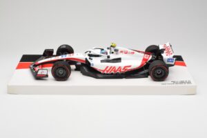 Haas VF-22 #47 M. Schumacher British GP Points 2022 Minichamps 1:18 147221047 Druckguss