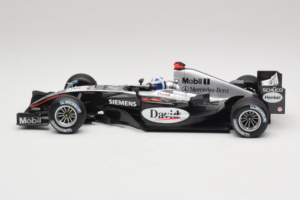 McLaren MP4/19 Mercedes D. Coulthard F1 2004 Minichamps 1:18 530041805 Druckguss — Bild 3 von 7