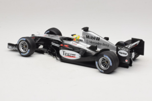 McLaren MP4/19 Mercedes L. Hamilton Autosport Young Driver Test Silverstone 2004 Minichamps 1:18 530044418 Druckguss — Bild 5 von 7