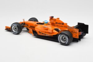 McLaren Mercedes MP4-20 P. de la Rosa F1 Test Car 2006 Minichamps 1:18 PEDRO001 Druckguss — Bild 5 von 6