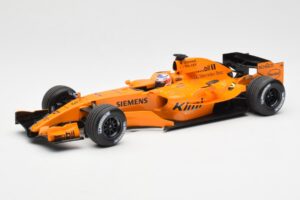 McLaren MP4-21 Mercedes #3 K. Raikkonen Interim Livery 2006 Minichamps 1:18 530061873 Druckguss