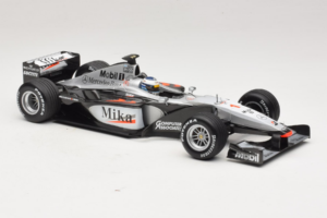 McLaren MP4-15 #1 M. Hakkinen F1 2000 Minichamps 1:18 B66962117 Druckguss — Bild 4 von 6