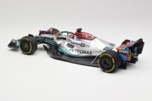 Mercedes AMG W13 E Performance Petronas #63 G. Russell Miami GP 2022 Minichamps 1:18 110220563 Druckguss — Bild 5 von 7