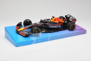 Red Bull Racing RB18 #1 M. Verstappen Winner Miami GP 2022 Minichamps 1:18 113220501 Druckguss — Bild 2 von 7