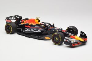 Oracle Red Bull Racing RB18 #11 S. Perez Abu Dhabi GP 2022 Minichamps 1:18 110222211 Druckguss — Bild 4 von 7